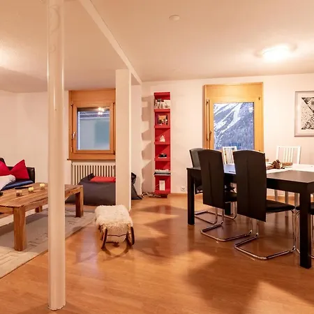 - Im Herzen Arosas - Grossraeumig, Stylisch & Zentral Arosa